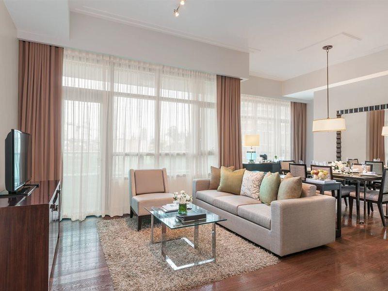 Aruga Apartments By Rockwell Makati Макати Экстерьер фото