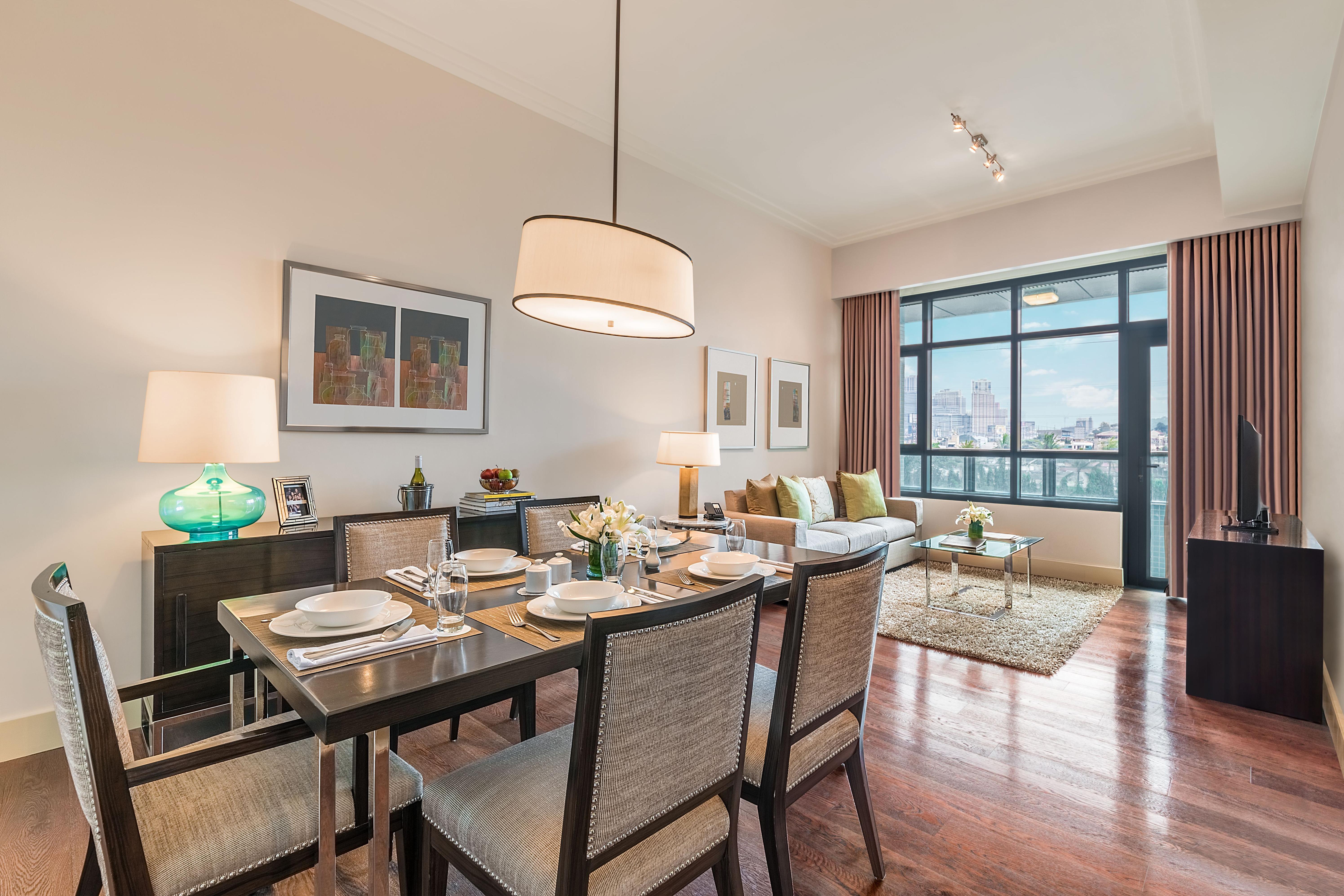 Aruga Apartments By Rockwell Makati Макати Экстерьер фото